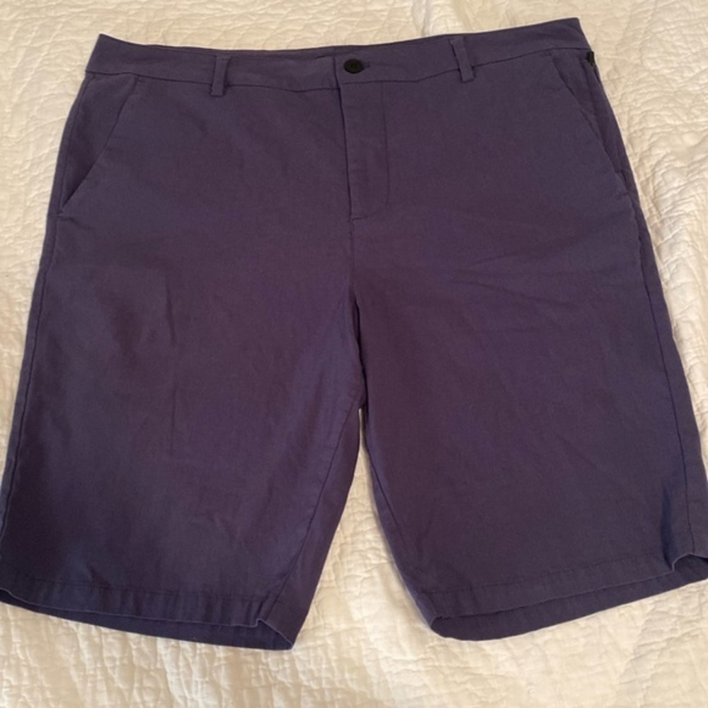Tahari Mens Shorts‎